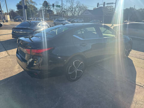 2024 Nissan Altima 2.5 SR