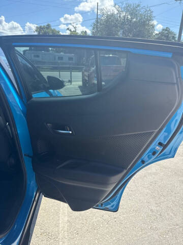 2019 Toyota C-HR XLE