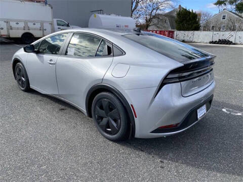 2026 Toyota Prius Plug-in Hybrid SE