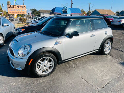 2009 MINI Cooper for sale at Sunset Motors in Manteca CA