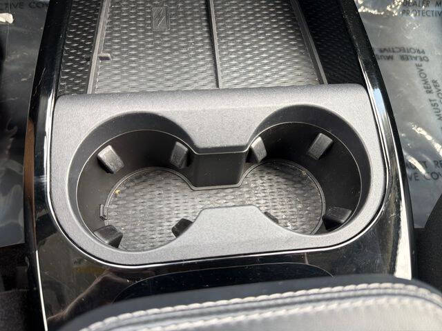 2022 Ford Mustang Mach-E Select
