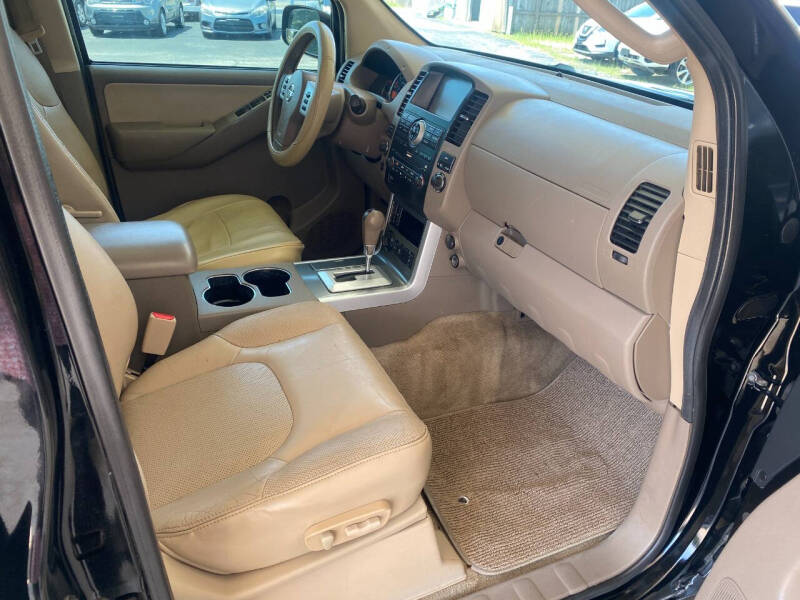 2012 Nissan Pathfinder Silver Edition