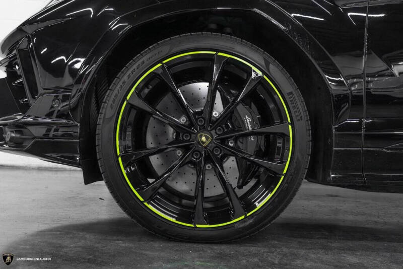 2024 Lamborghini Urus S