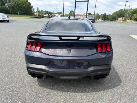 2024 Ford Mustang Dark Horse