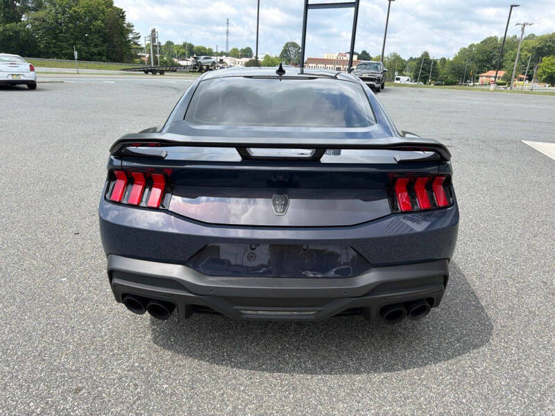2024 Ford Mustang Dark Horse