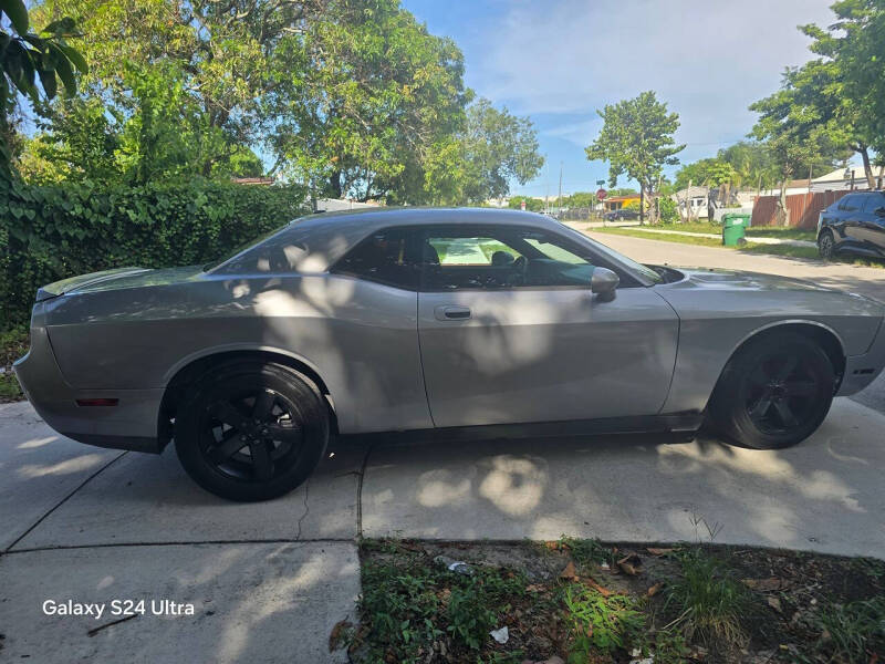 2014 Dodge Challenger SXT