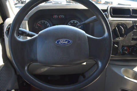 2014 Ford E-Series E-350 SD