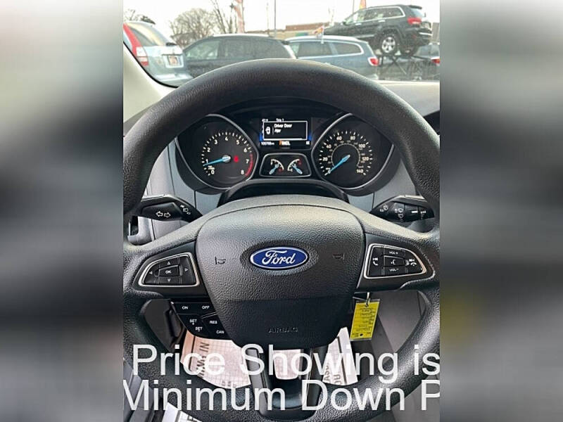 2017 Ford Focus SE