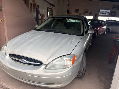 2003 Ford Taurus
