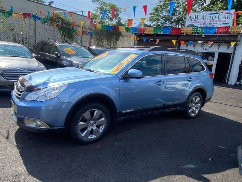 2010 Subaru Outback 3.6R Limited photo 6