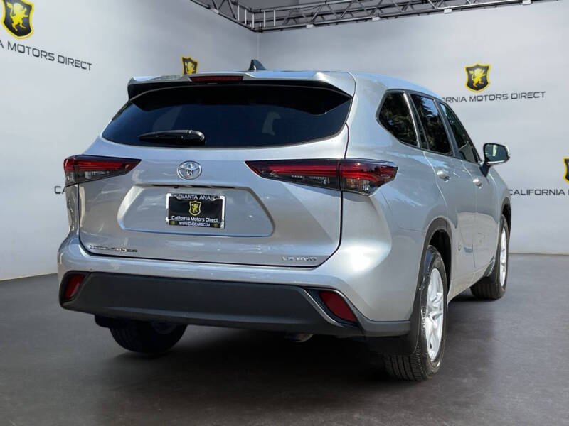 2024 Toyota Highlander LE