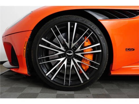 2022 Aston Martin DBS Superleggera