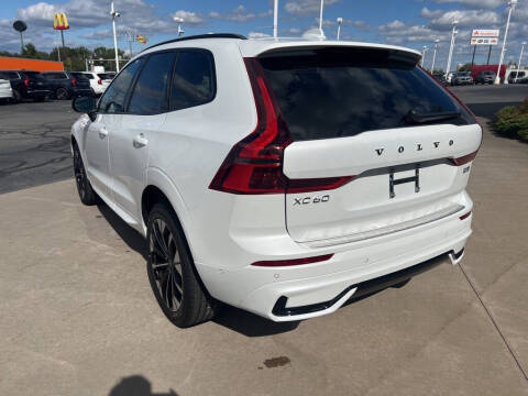 2026 Volvo XC60 B5 Plus