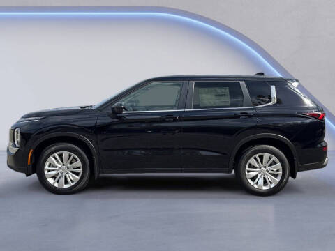 2025 Mitsubishi Outlander ES