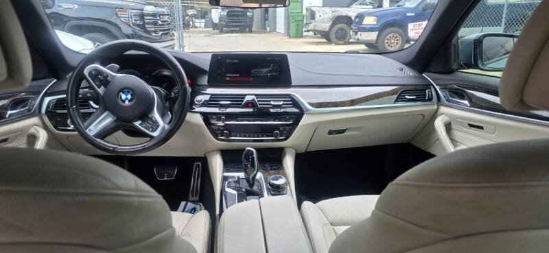 2017 BMW 5 Series 540i