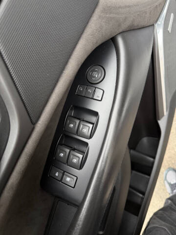 2017 Cadillac Escalade Platinum