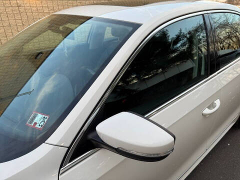 2013 Volkswagen Passat TDI SEL Premium