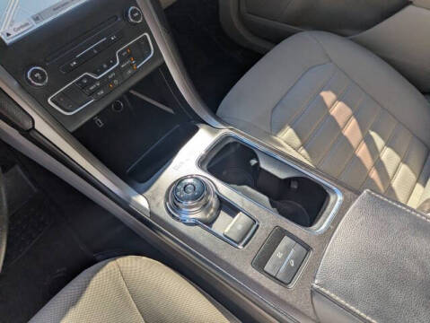 2017 Ford Fusion Hybrid SE