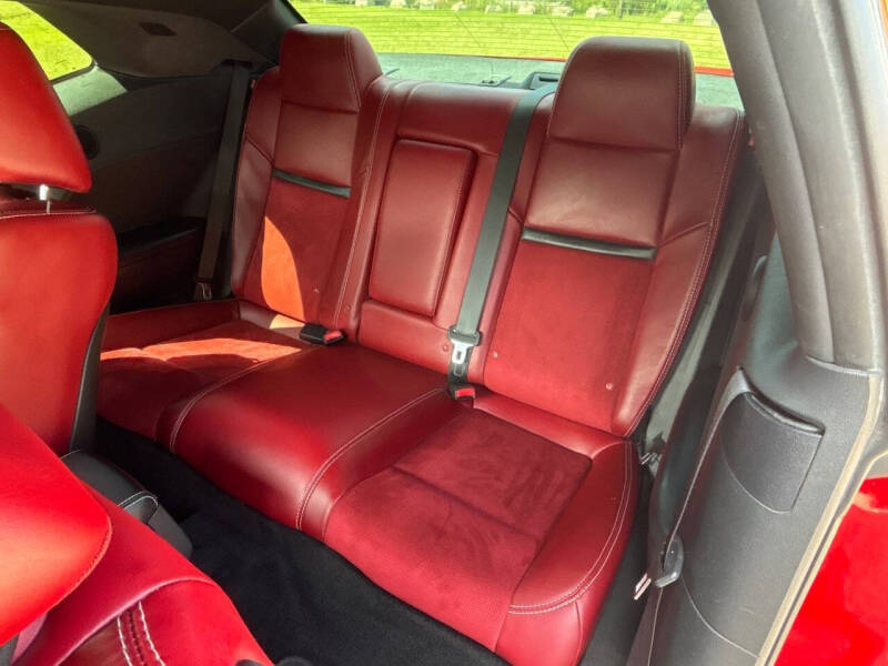 2014 Dodge Challenger SRT8