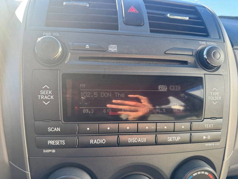 2011 Toyota Corolla LE