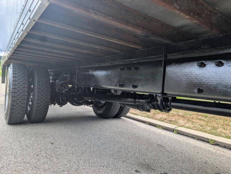 2007 Peterbilt 335