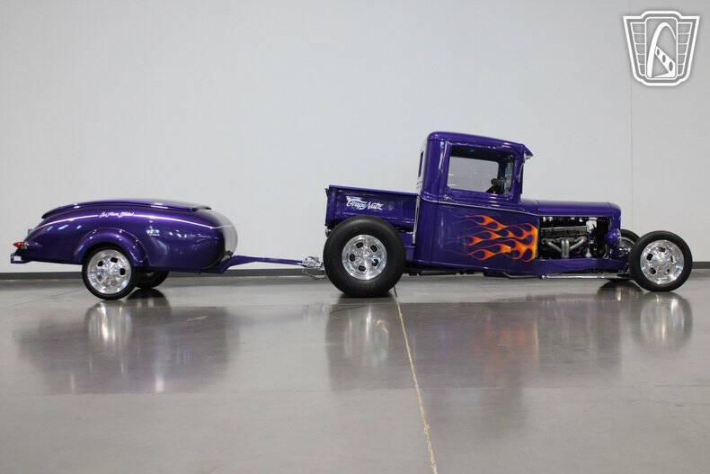 1933 Ford F-100