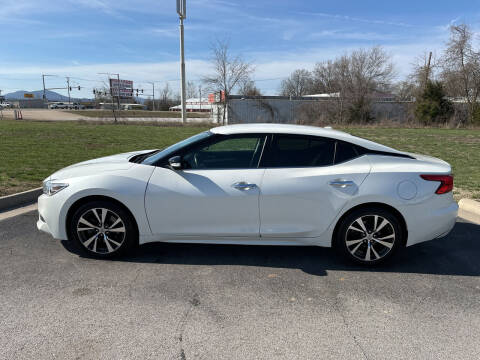 2016 Nissan Maxima for sale at V Automotive in Harrison AR