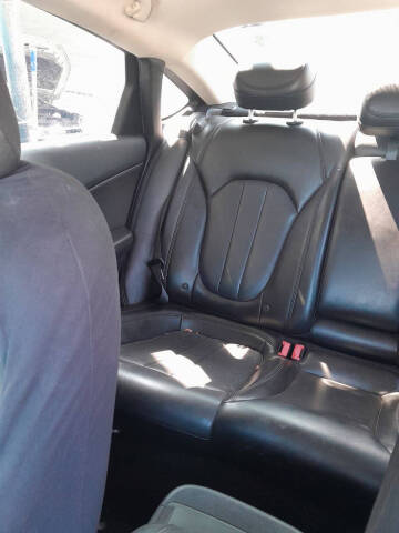 2017 Chrysler 200 Limited