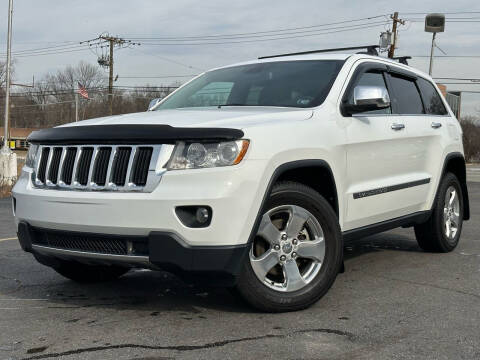 2013 Jeep Grand Cherokee for sale at MAGIC AUTO SALES in Little Ferry NJ