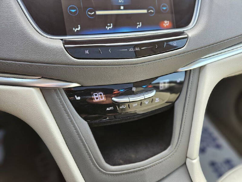 2018 Cadillac XT5 Luxury