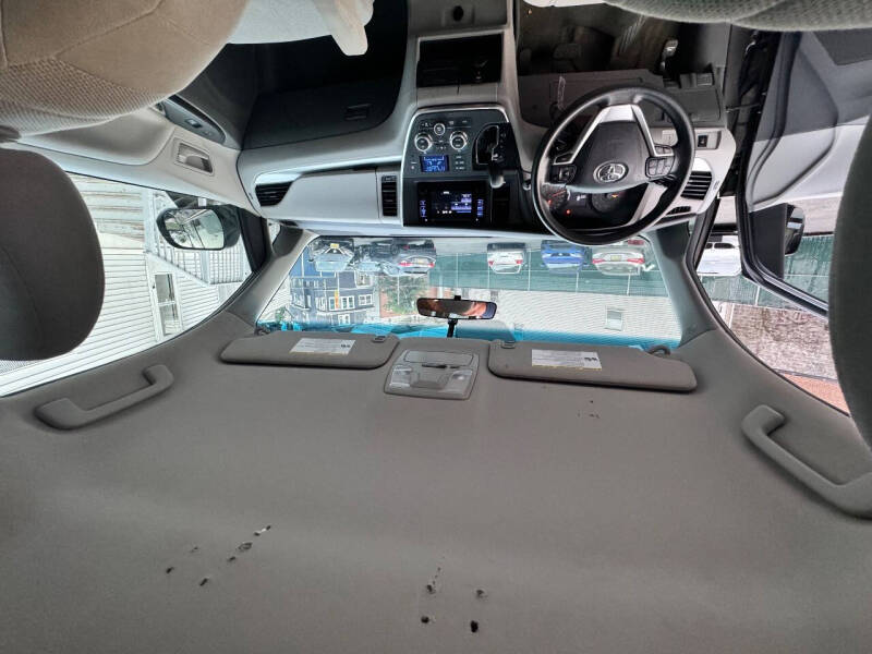 2017 Toyota Sienna L 7-Passenger