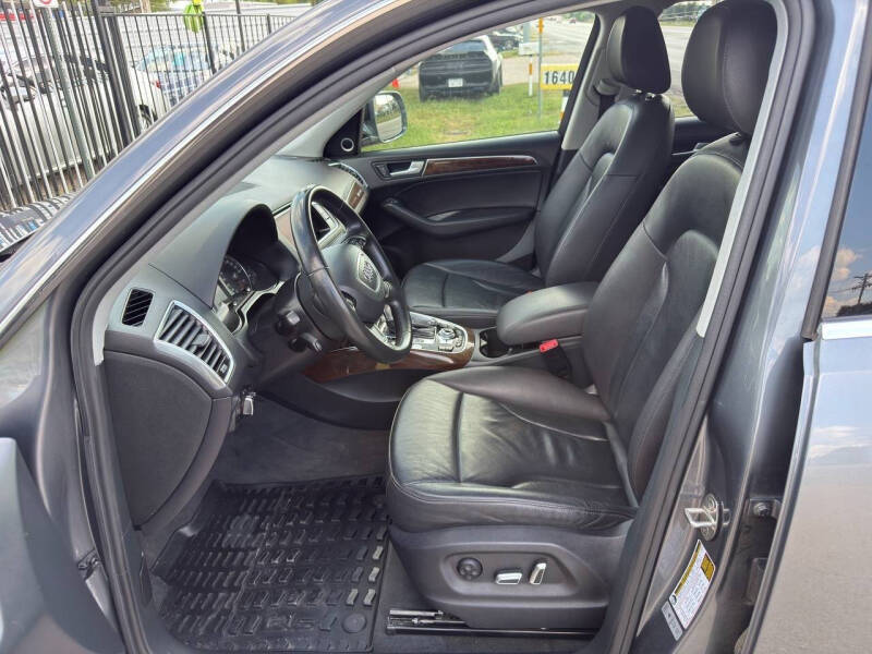 2017 Audi Q5 2.0T quattro Premium Plus