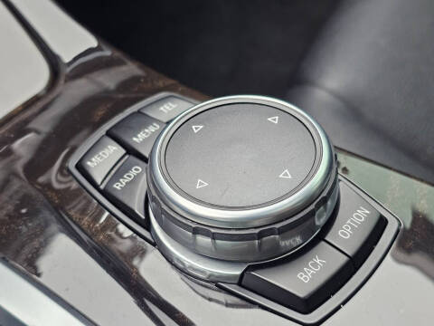 2015 BMW 5 Series 528i