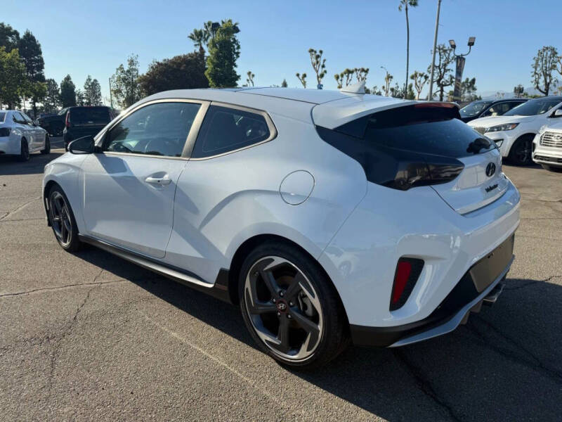 2019 Hyundai Veloster