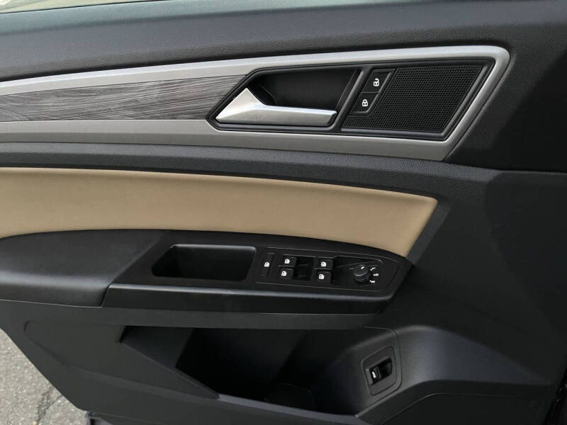 2020 Volkswagen Atlas Cross Sport V6 SE 4Motion