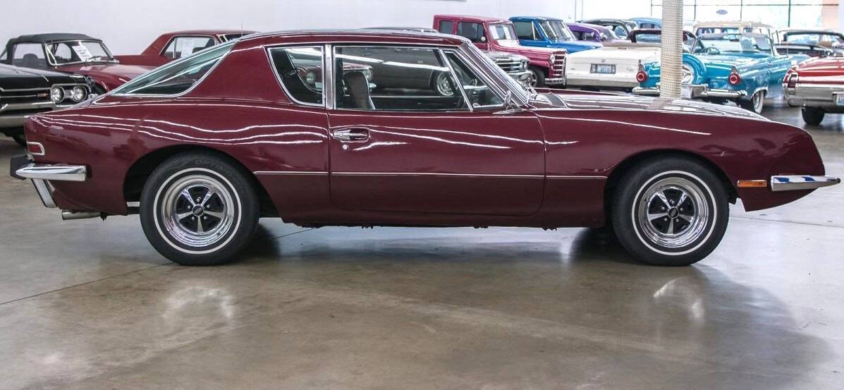 1977 Studebaker Avanti 6