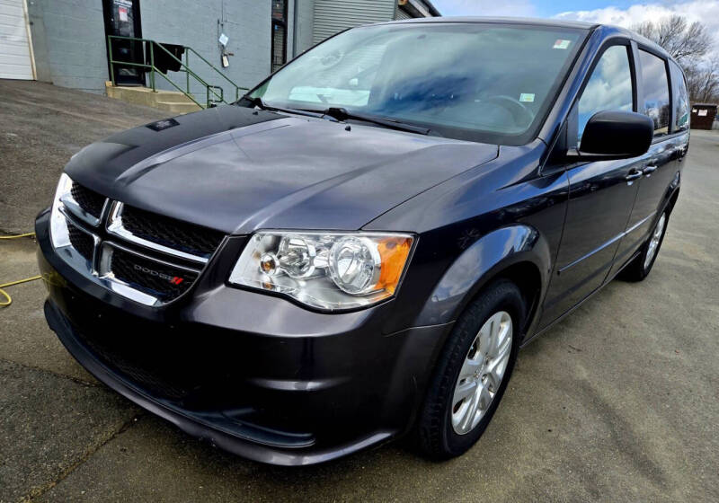Used 2016 Dodge Grand Caravan SE with VIN 2C4RDGBG4GR263316 for sale in Westfield, MA