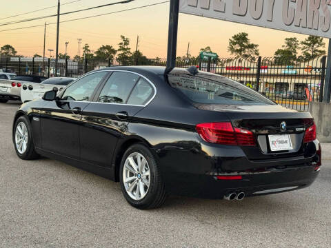 2016 BMW 5 Series 528i