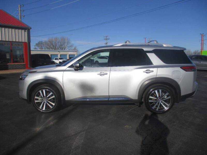 2024 Nissan Pathfinder Platinum