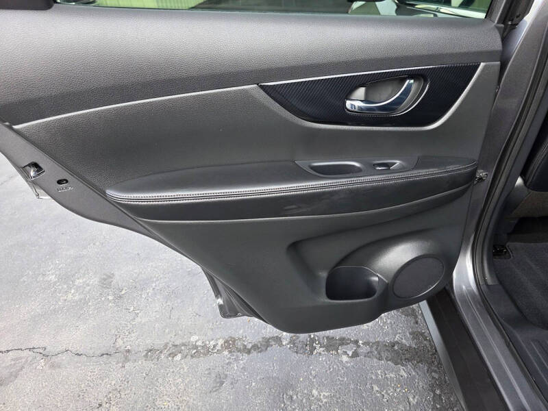 2020 Nissan Rogue SL