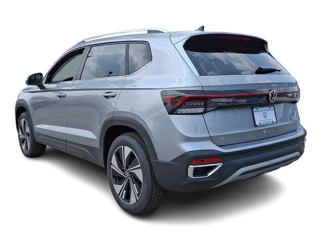 2025 Volkswagen Taos SE 4Motion
