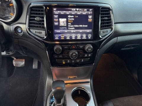 2019 Jeep Grand Cherokee Laredo