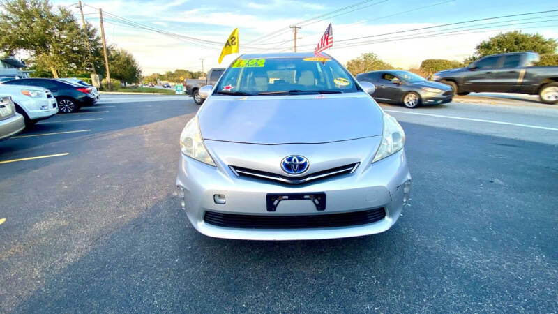 2012 Toyota Prius v Five