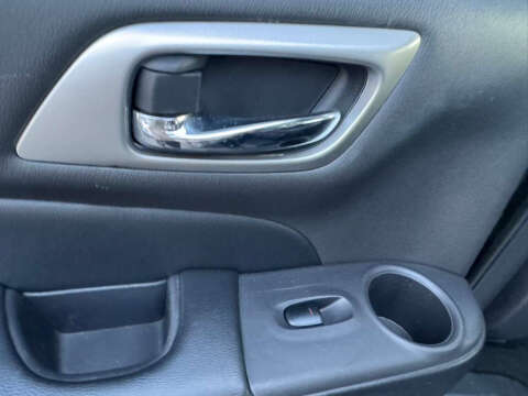 2013 Nissan Pathfinder SL