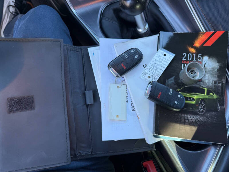 2015 Dodge Challenger R/T Plus Shaker