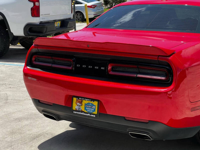 2021 Dodge Challenger SXT