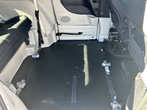 2021 Chrysler Pacifica Touring L