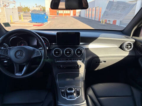 2017 Mercedes-Benz GLC GLC 300