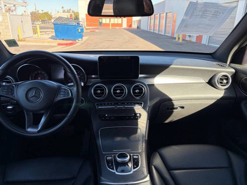 2017 Mercedes-Benz GLC GLC 300