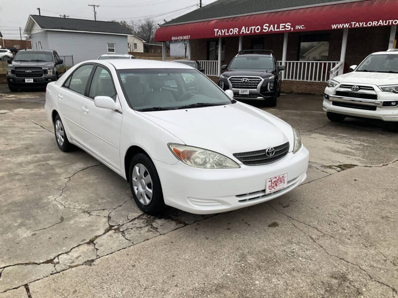 2004 Toyota Camry LE's photo